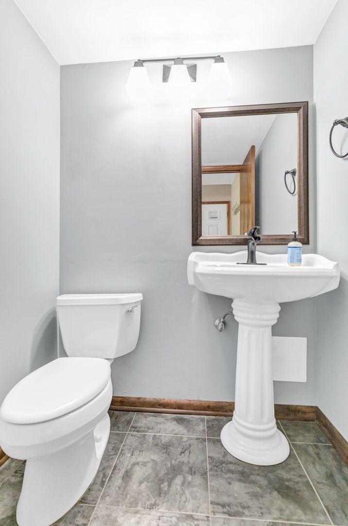 2116 Glasgow Court #2116, Hanover Park, IL 60133