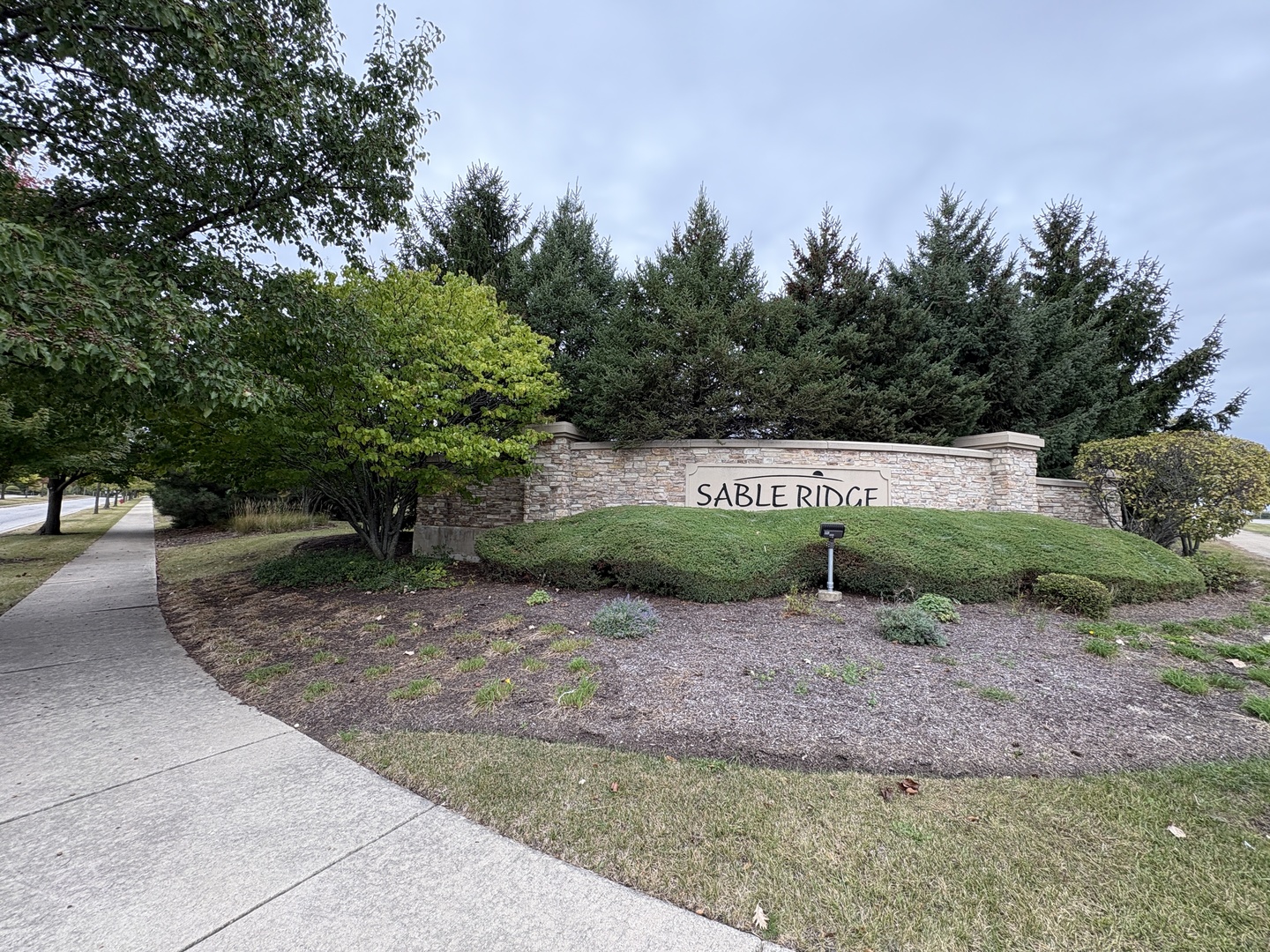 905 Bluebell Circle, Joliet, IL 60431