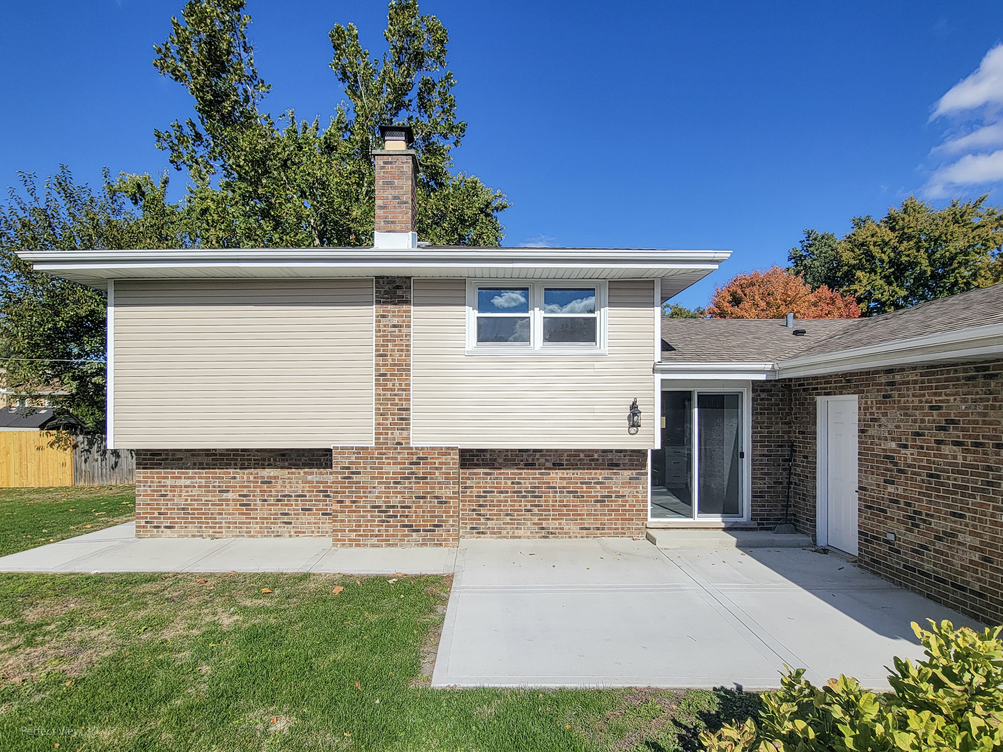 7716 Cronin Avenue, Justice, IL 60458