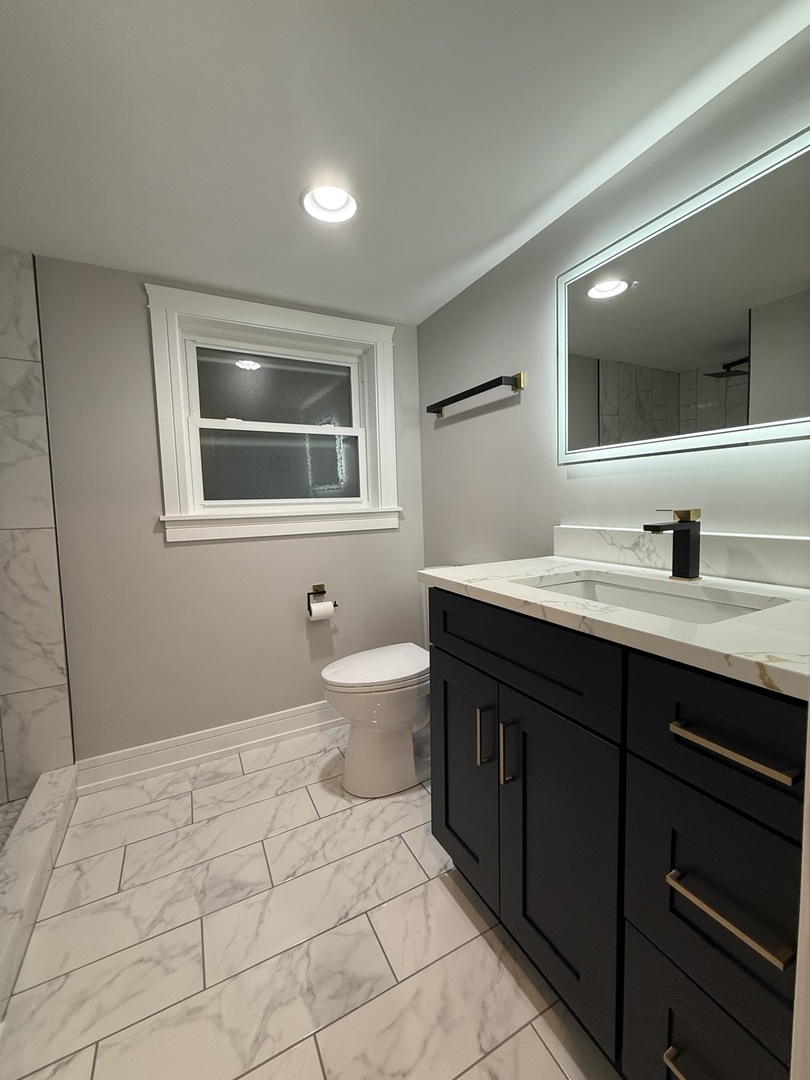 7716 Cronin Avenue, Justice, IL 60458