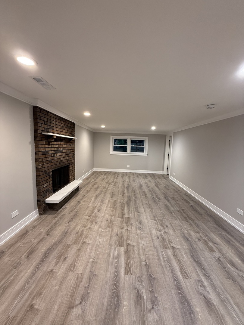 7716 Cronin Avenue, Justice, IL 60458