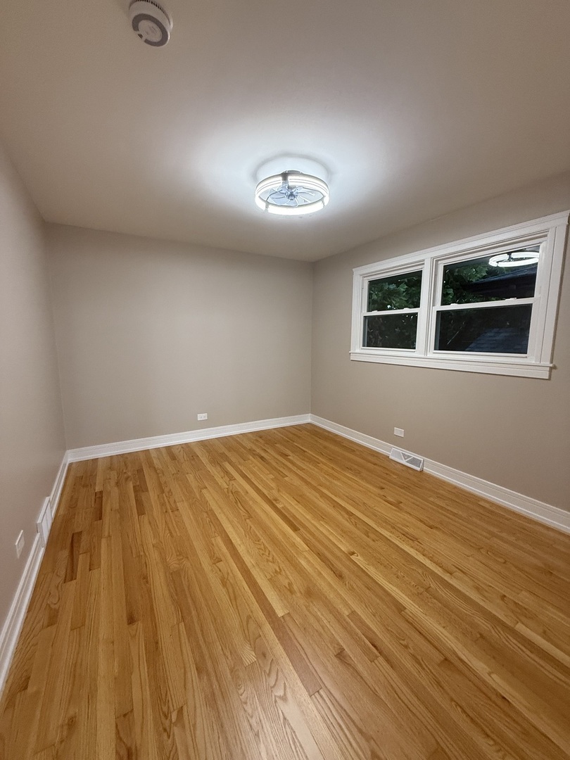 7716 Cronin Avenue, Justice, IL 60458