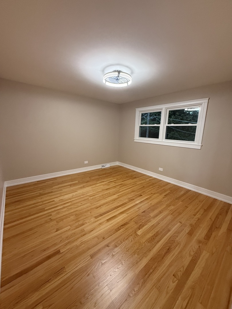 7716 Cronin Avenue, Justice, IL 60458