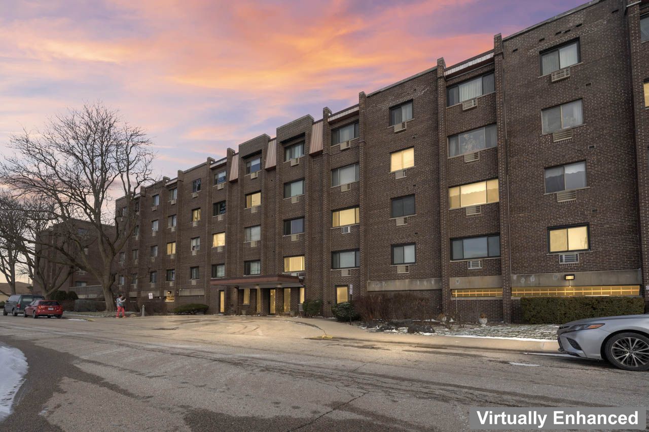 4623 N Chester Avenue #206, Chicago, IL 60656