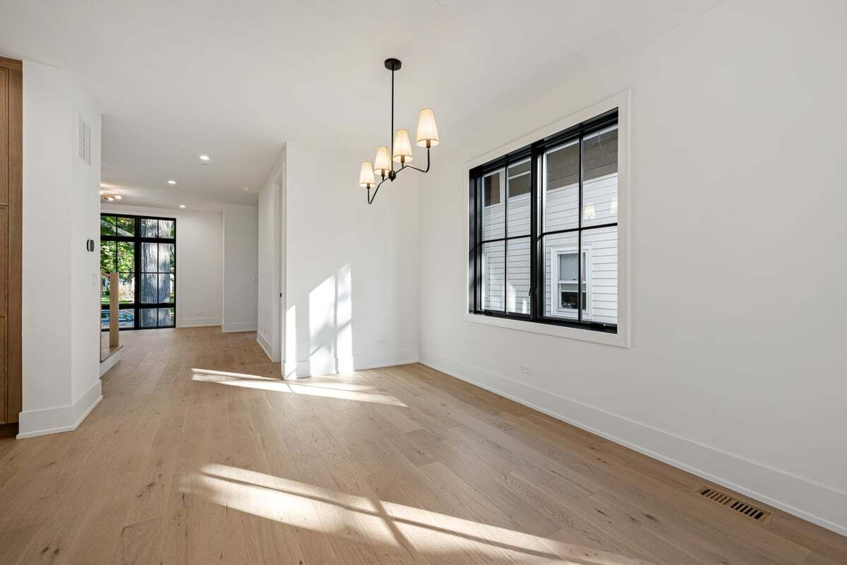 2422 Grant Street, Evanston, IL 60201