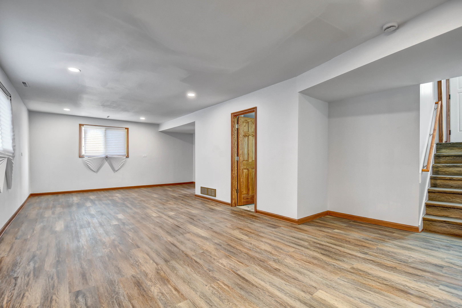 16833 Ingleside Avenue, South Holland, IL 60473