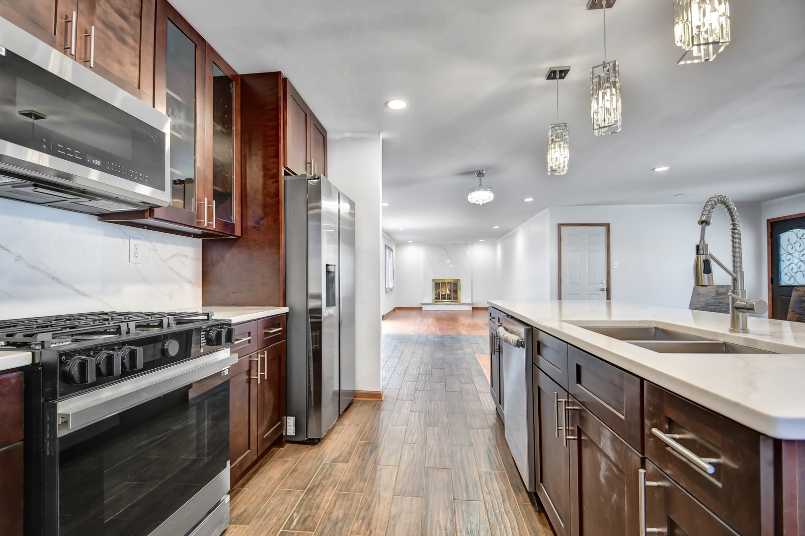 16833 Ingleside Avenue, South Holland, IL 60473