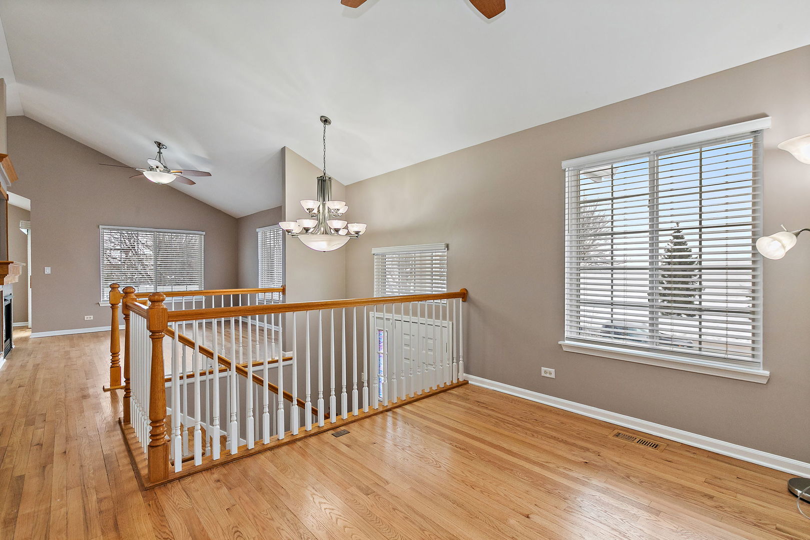 1387 New Haven Drive, Cary, IL 60013