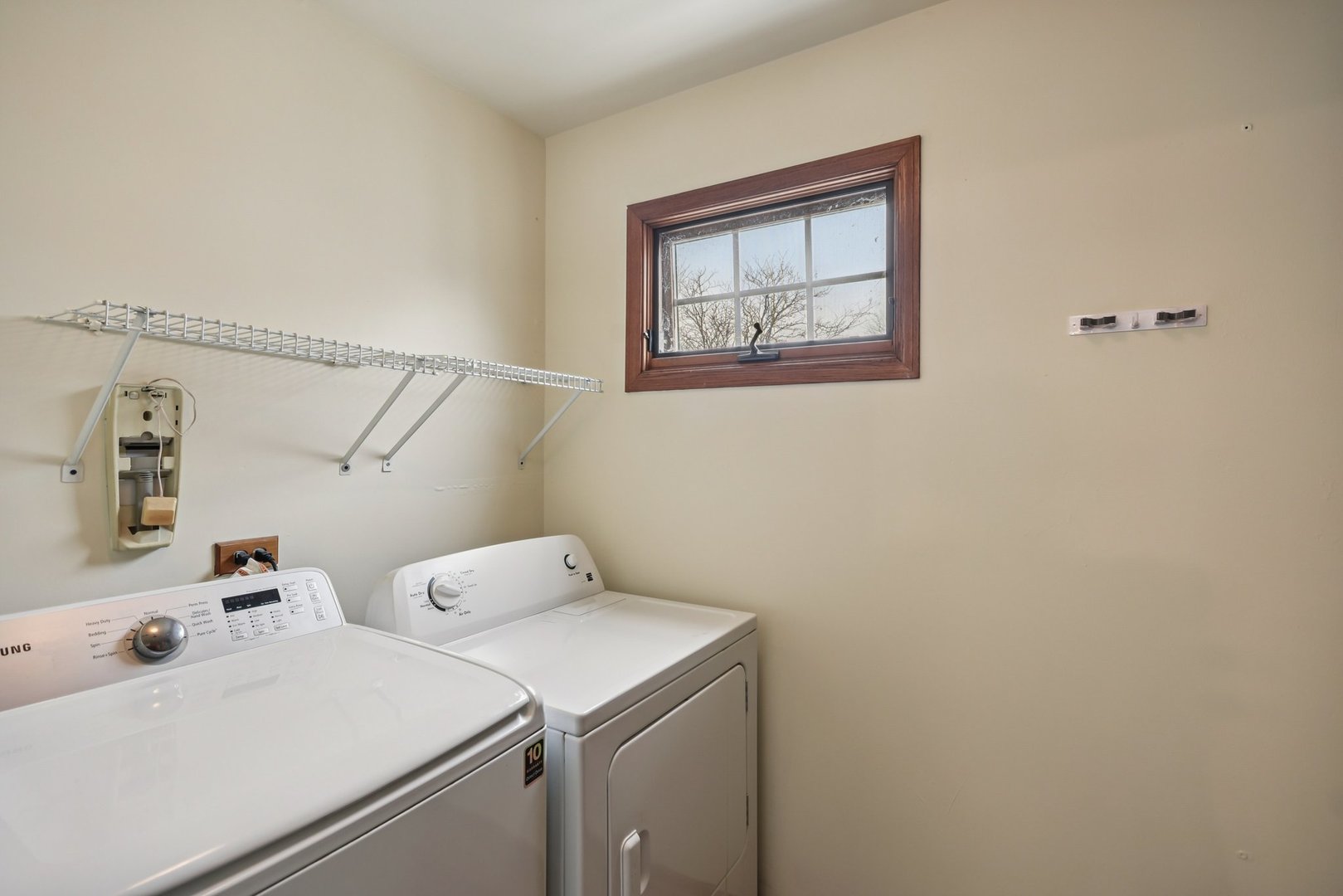 787 DAYBREAK Lane #787, Carol Stream, IL 60188