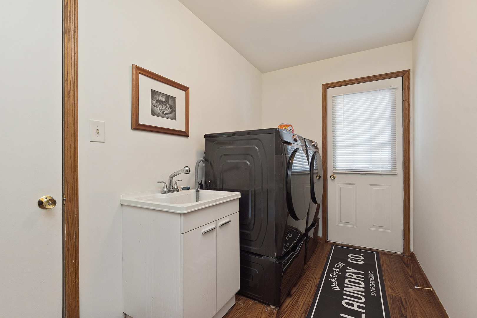 8942 Birch Lane, Hickory Hills, IL 60457