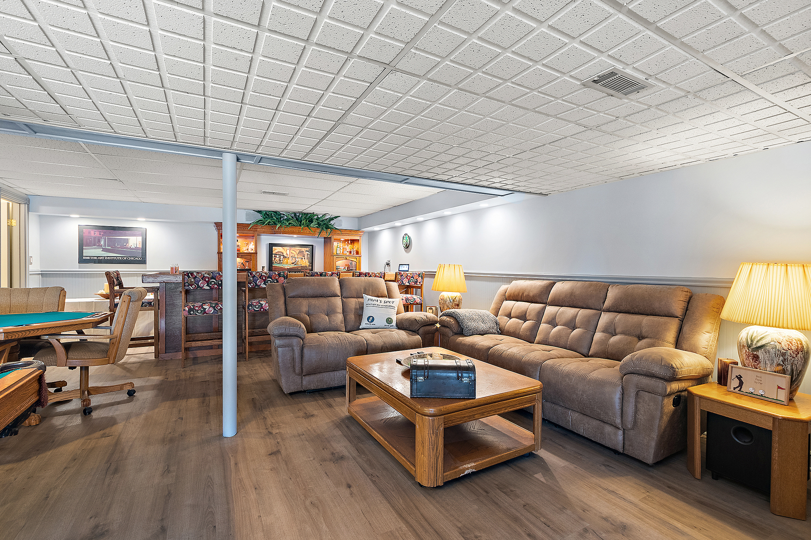 8942 Birch Lane, Hickory Hills, IL 60457