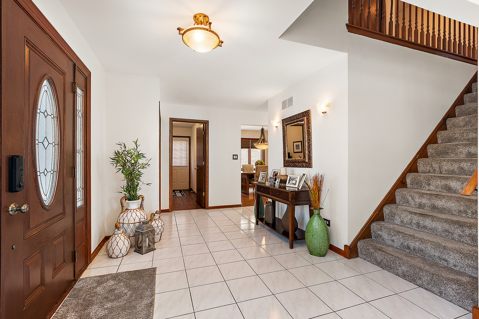 8942 Birch Lane, Hickory Hills, IL 60457