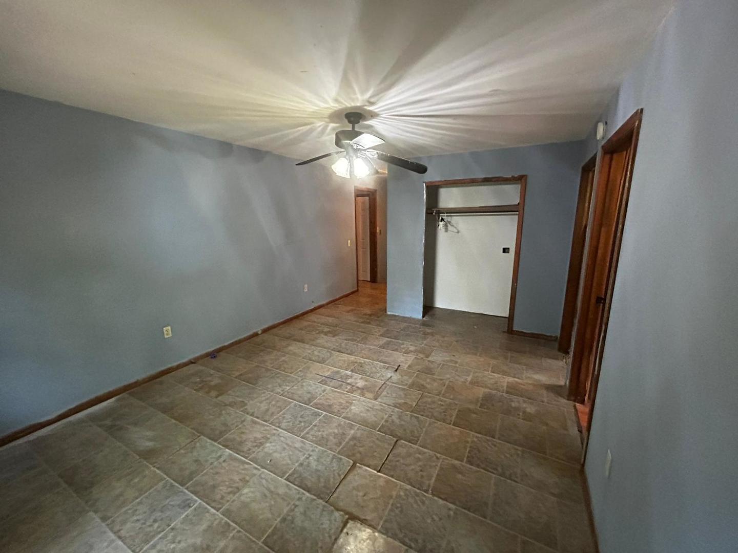 3073 Hotze Road, Salem, IL 62881