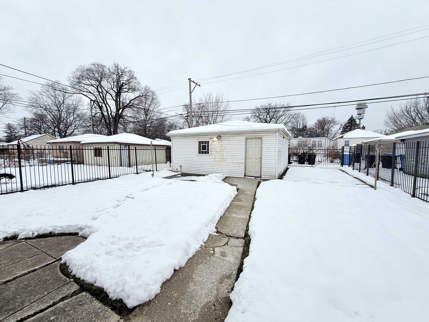 12536 S Union Avenue, Chicago, IL 60628