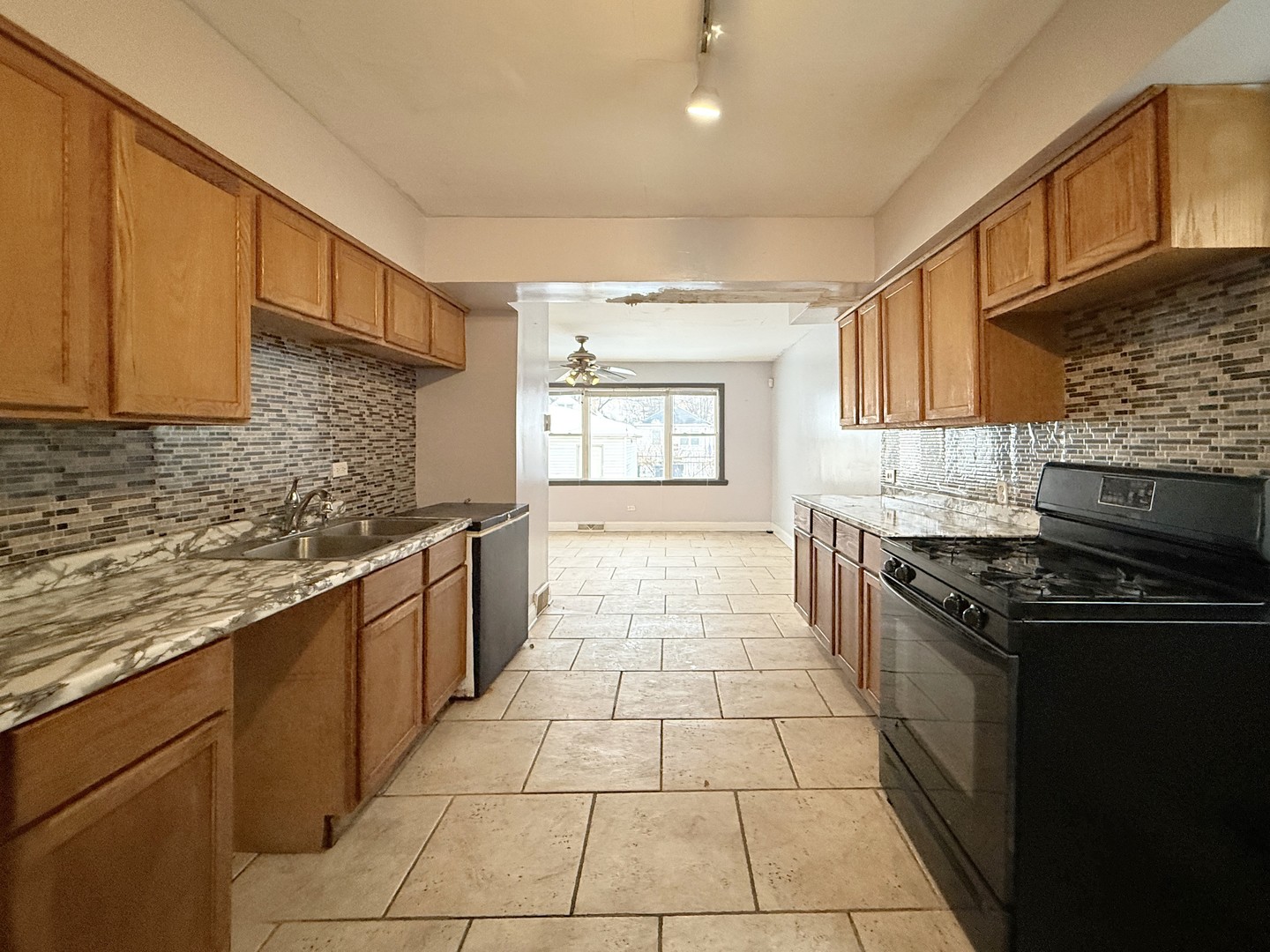 12536 S Union Avenue, Chicago, IL 60628