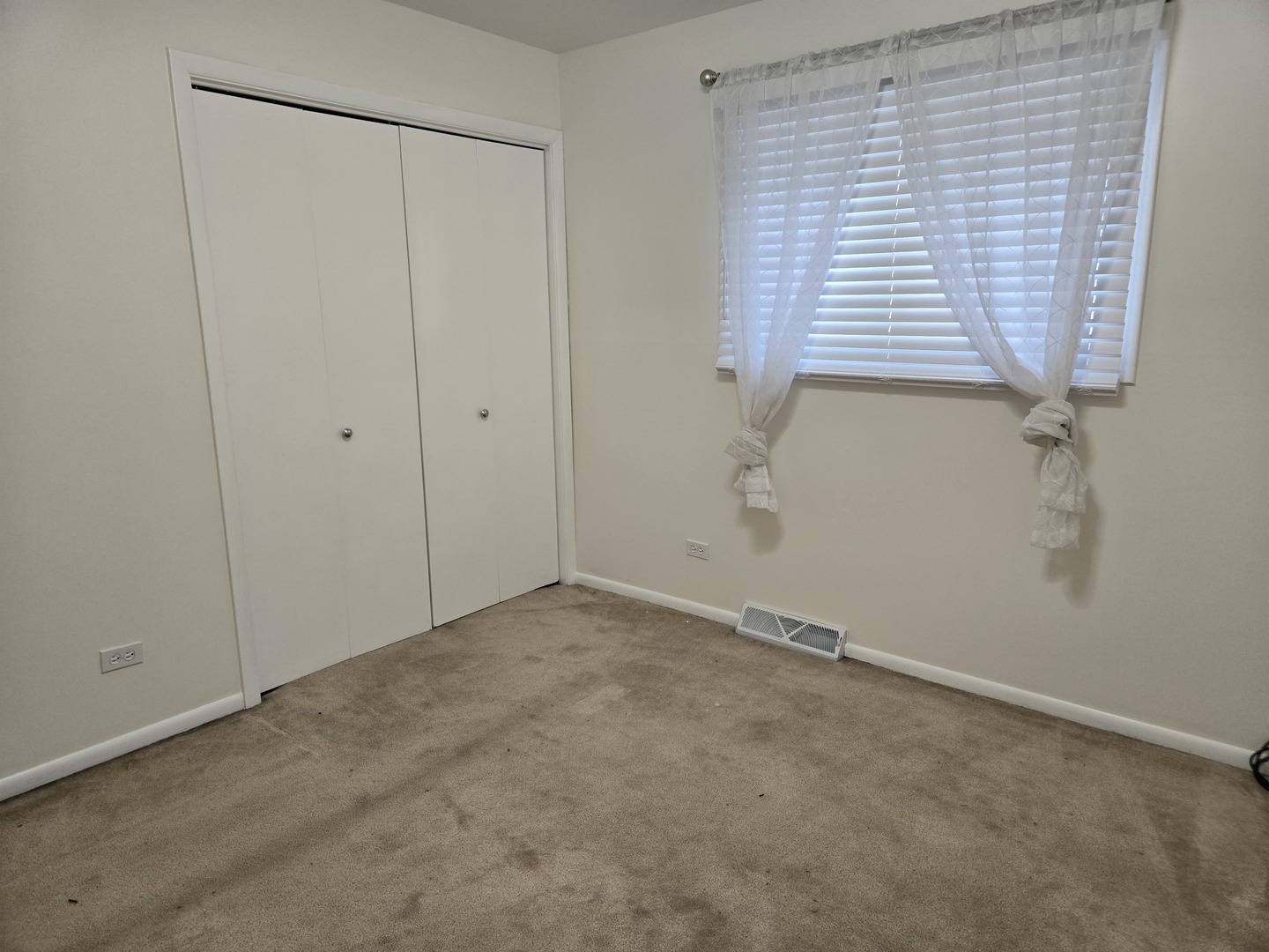 17331 Wausau Court, South Holland, IL 60473