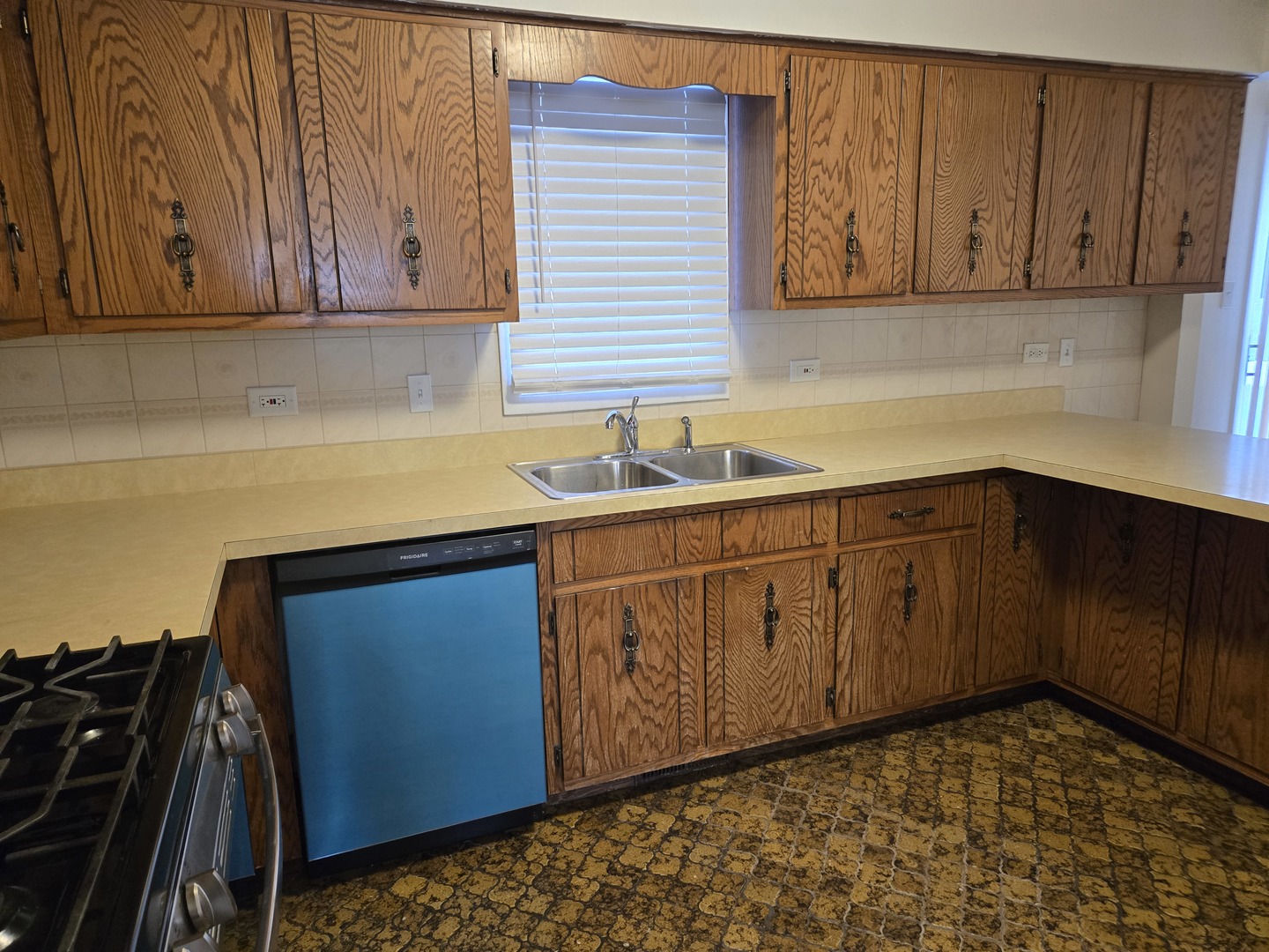 17331 Wausau Court, South Holland, IL 60473