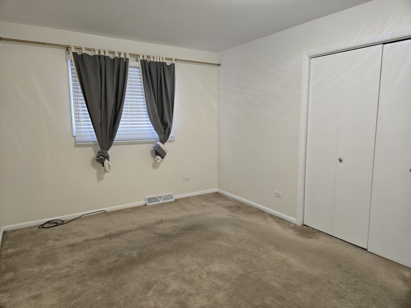 17331 Wausau Court, South Holland, IL 60473