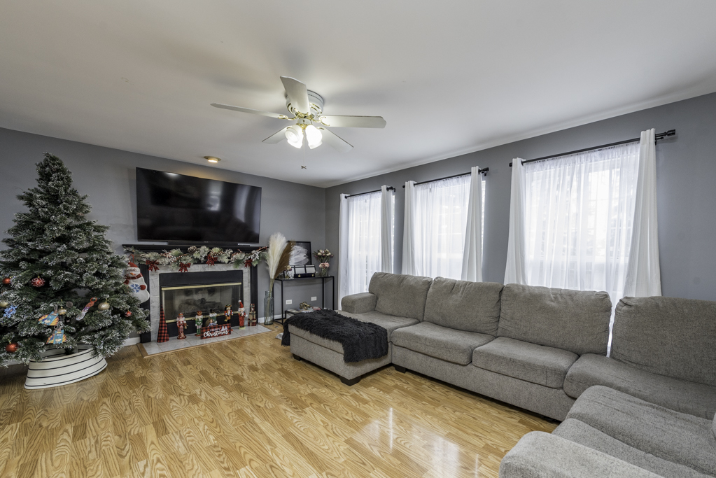 1342 Anthony Court, Waukegan, IL 60087