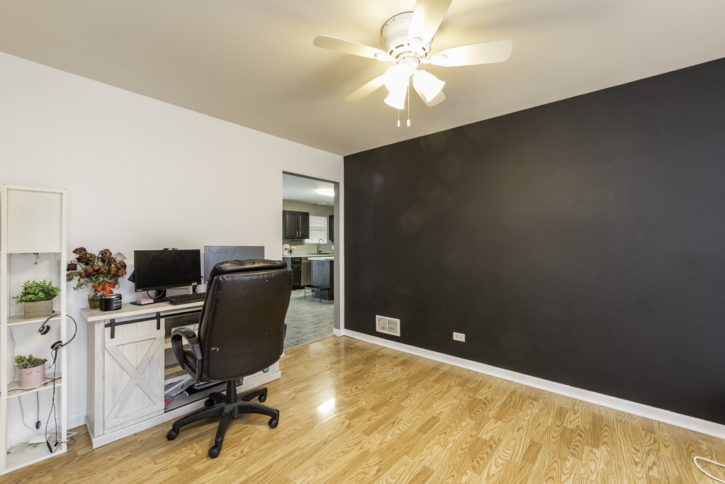 1342 Anthony Court, Waukegan, IL 60087