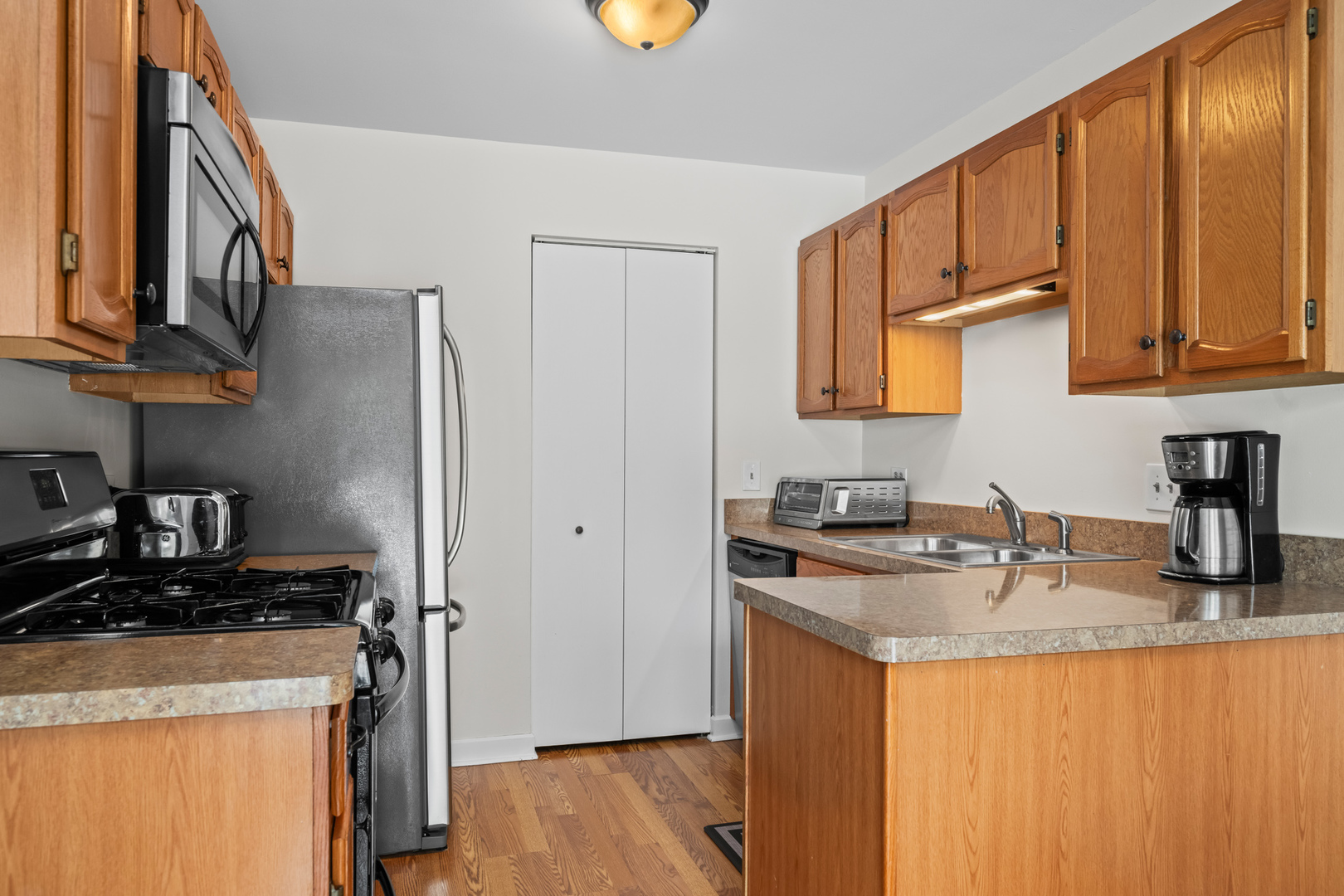 652 Mallard Court #1, Bartlett, IL 60103