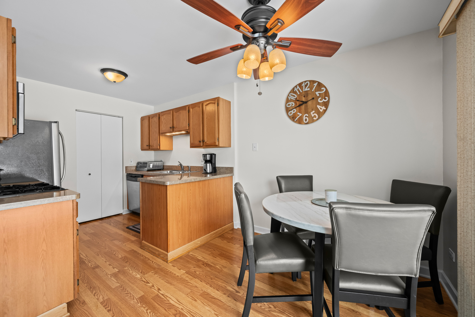 652 Mallard Court #1, Bartlett, IL 60103