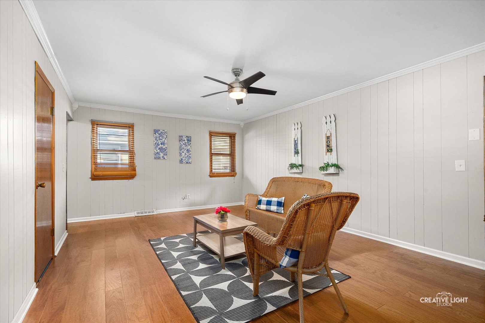 742 N Glenwood Place, Aurora, IL 60506