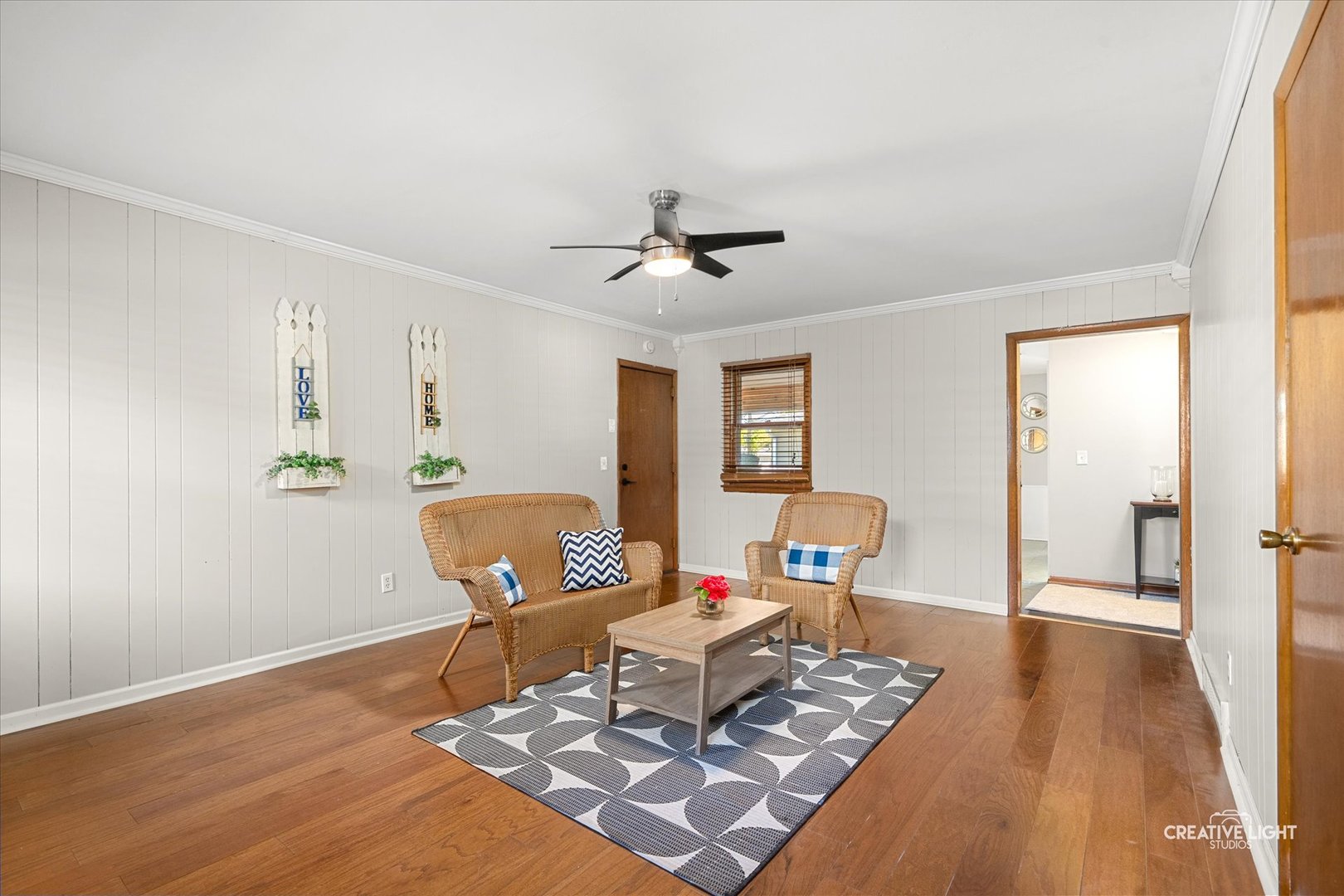 742 N Glenwood Place, Aurora, IL 60506