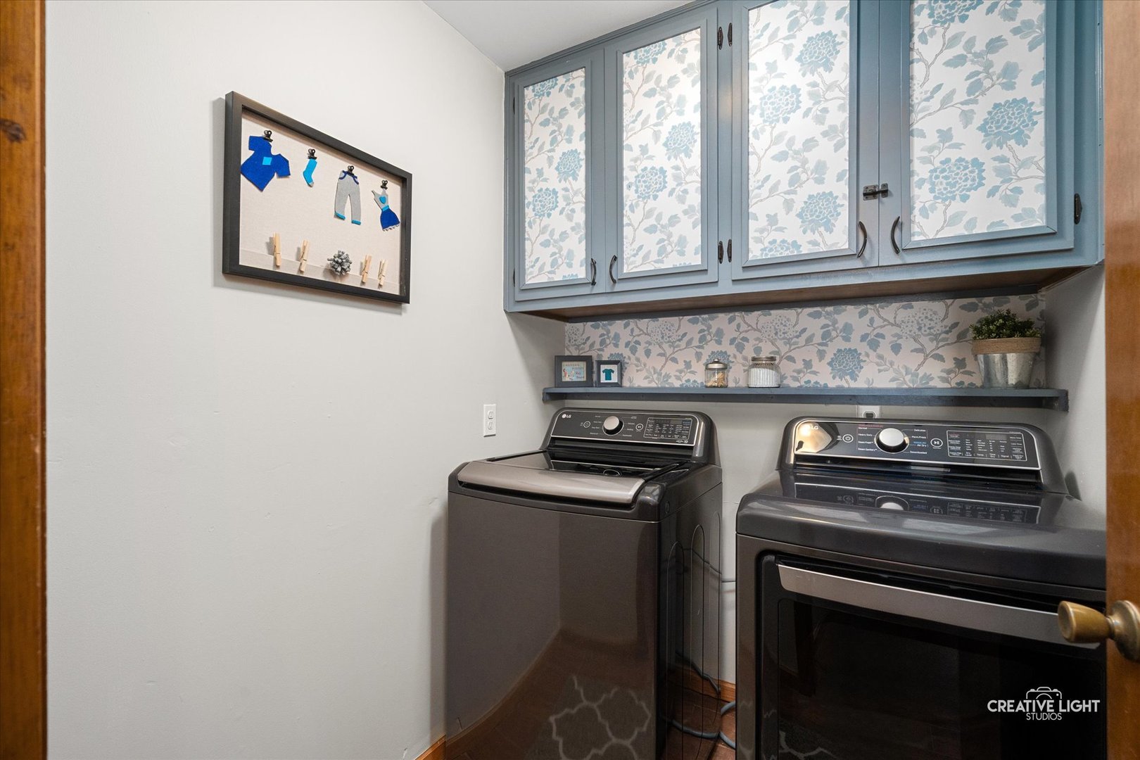 742 N Glenwood Place, Aurora, IL 60506