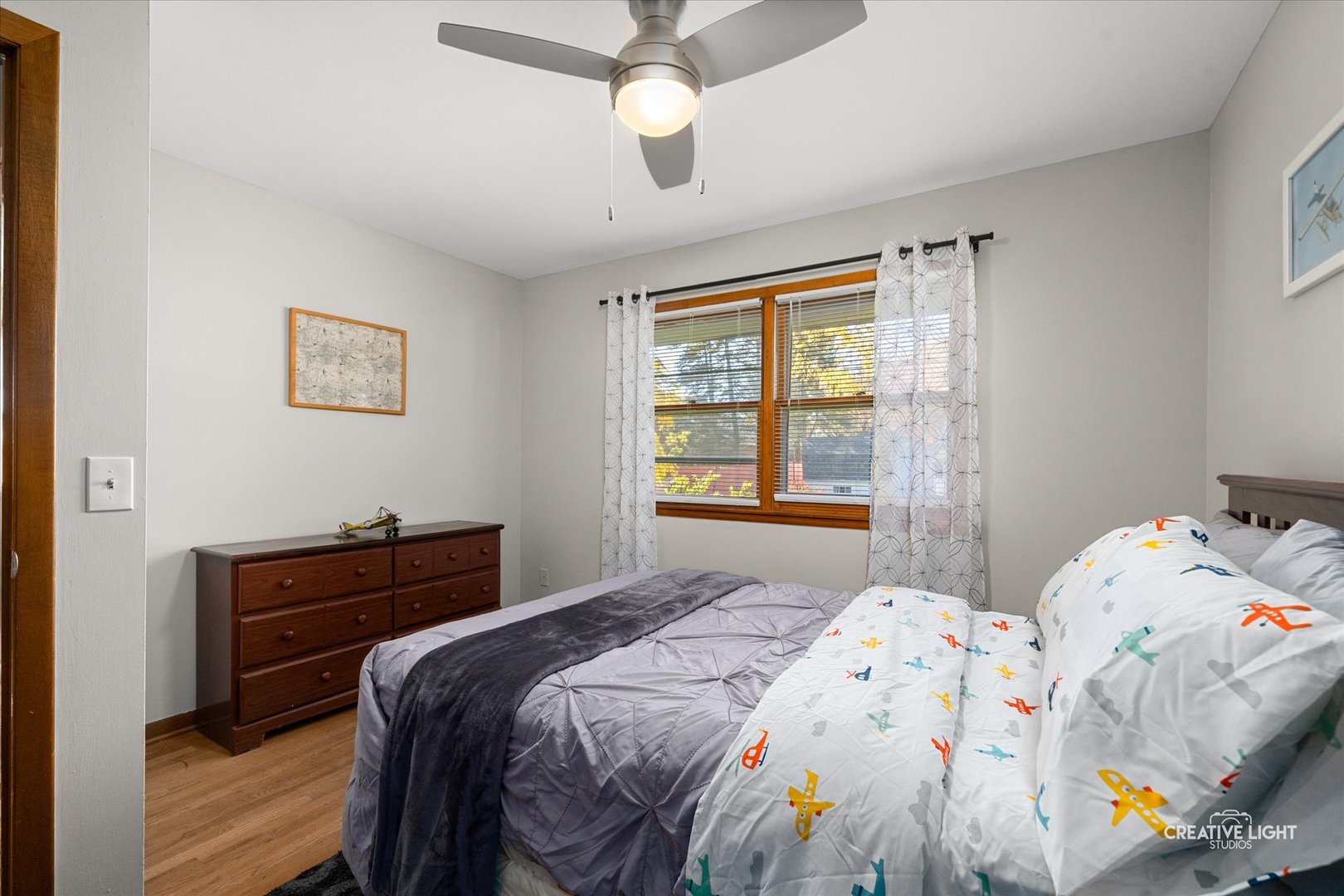 742 N Glenwood Place, Aurora, IL 60506