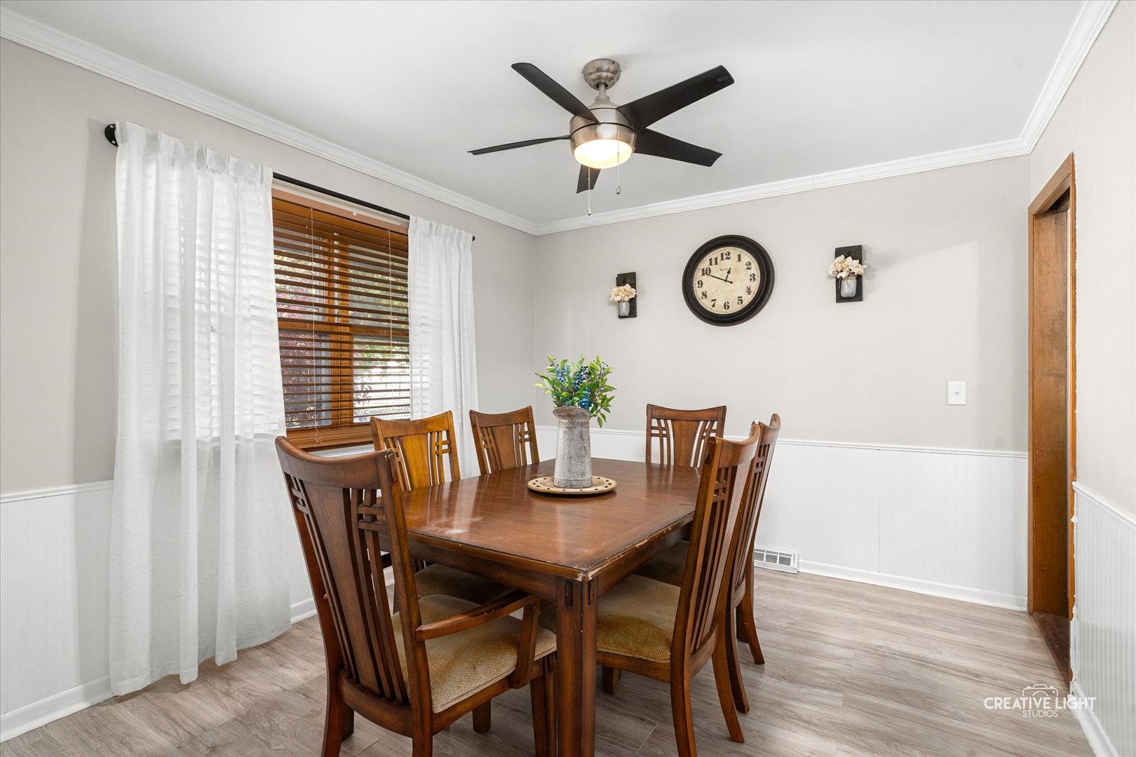 742 N Glenwood Place, Aurora, IL 60506