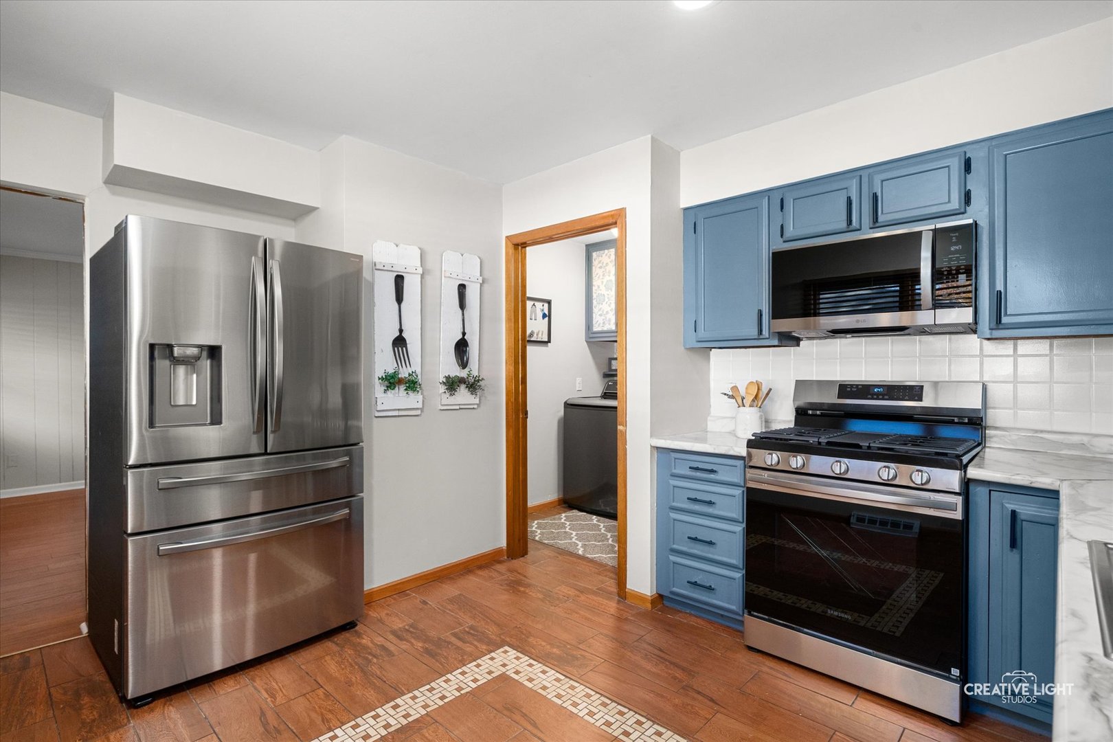 742 N Glenwood Place, Aurora, IL 60506