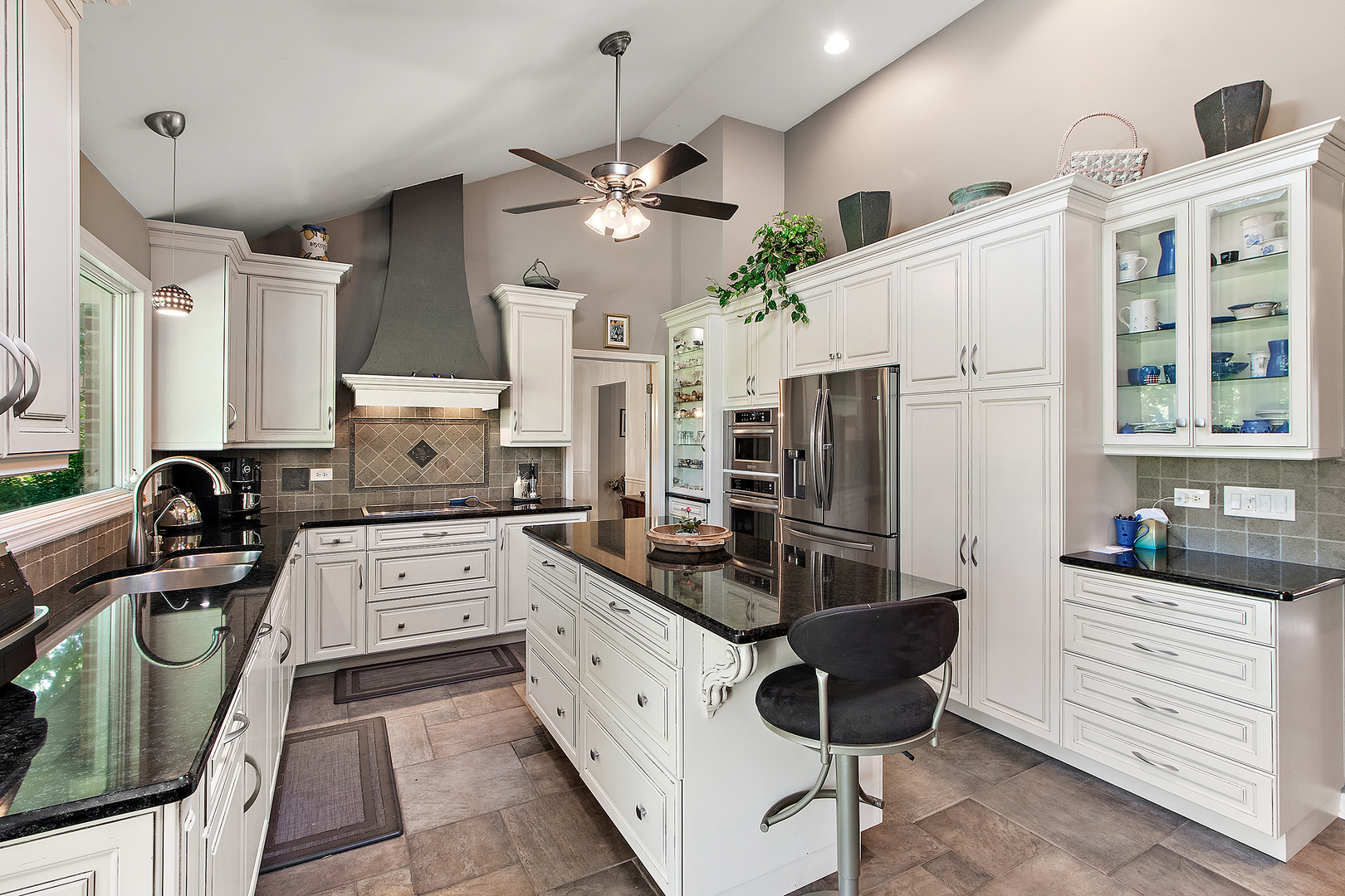 581 Aberdeen Road, Frankfort, IL 60423