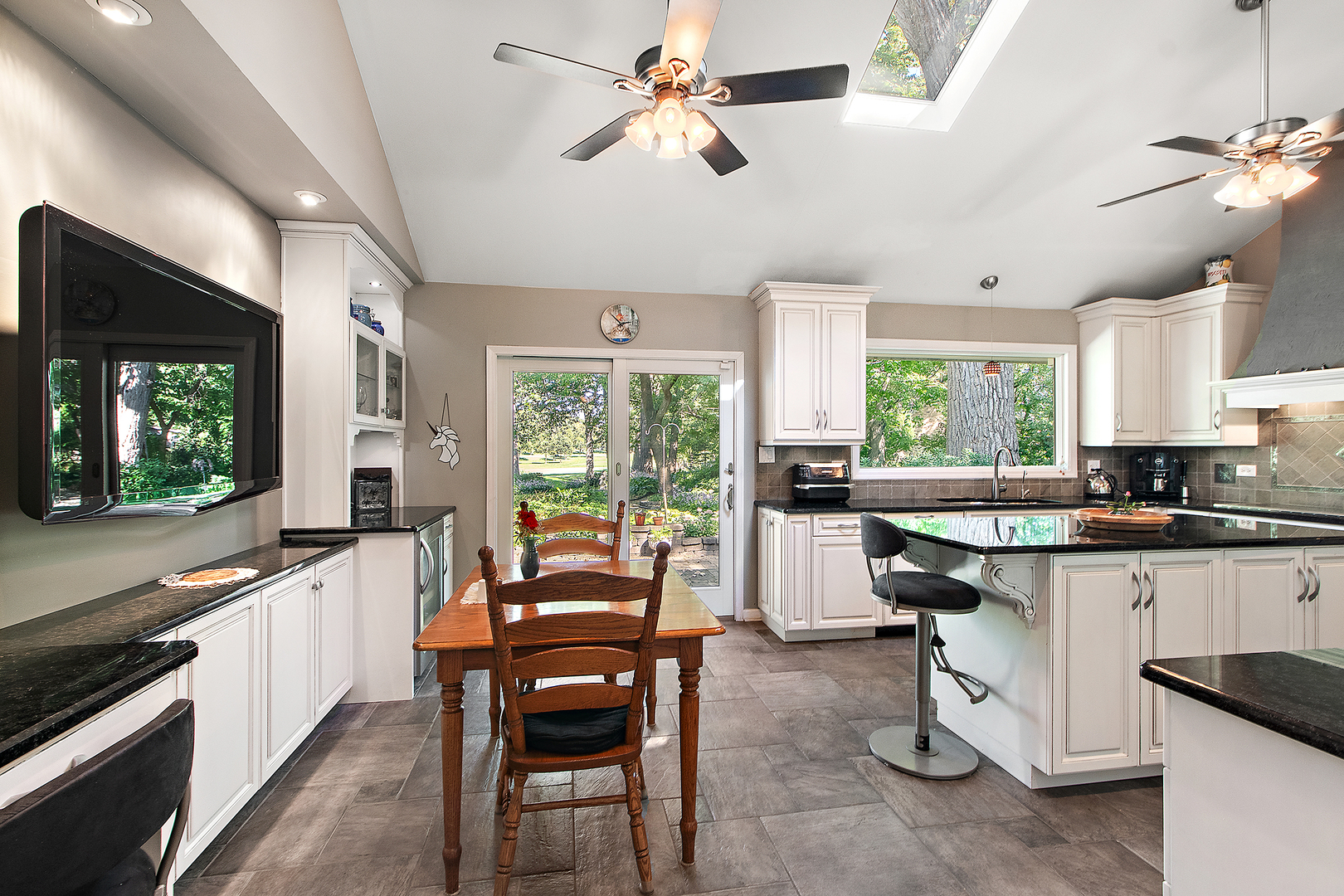 581 Aberdeen Road, Frankfort, IL 60423