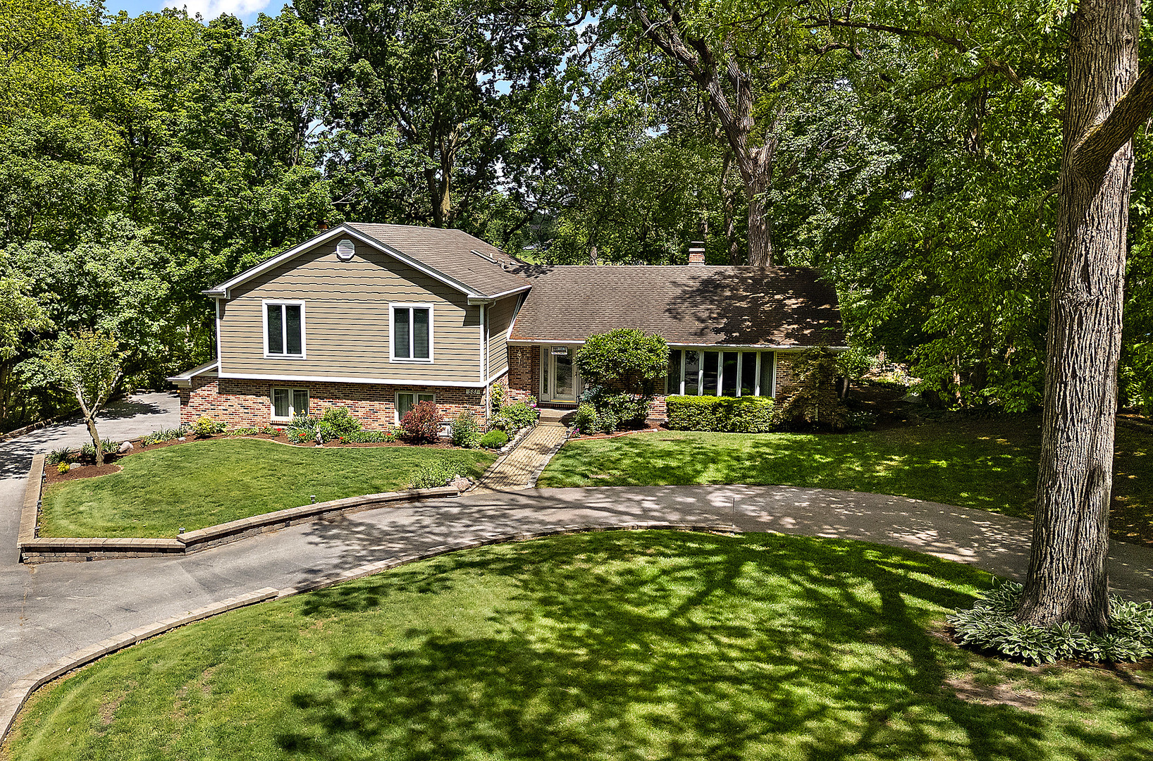 581 Aberdeen Road, Frankfort, IL 60423