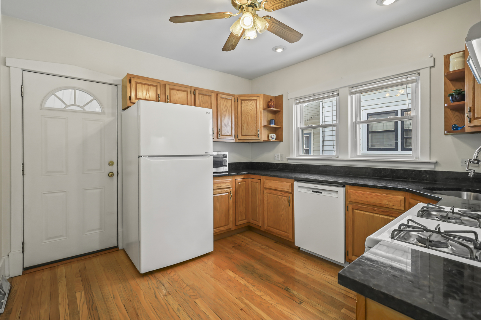 3524 Raymond Avenue, Brookfield, IL 60513