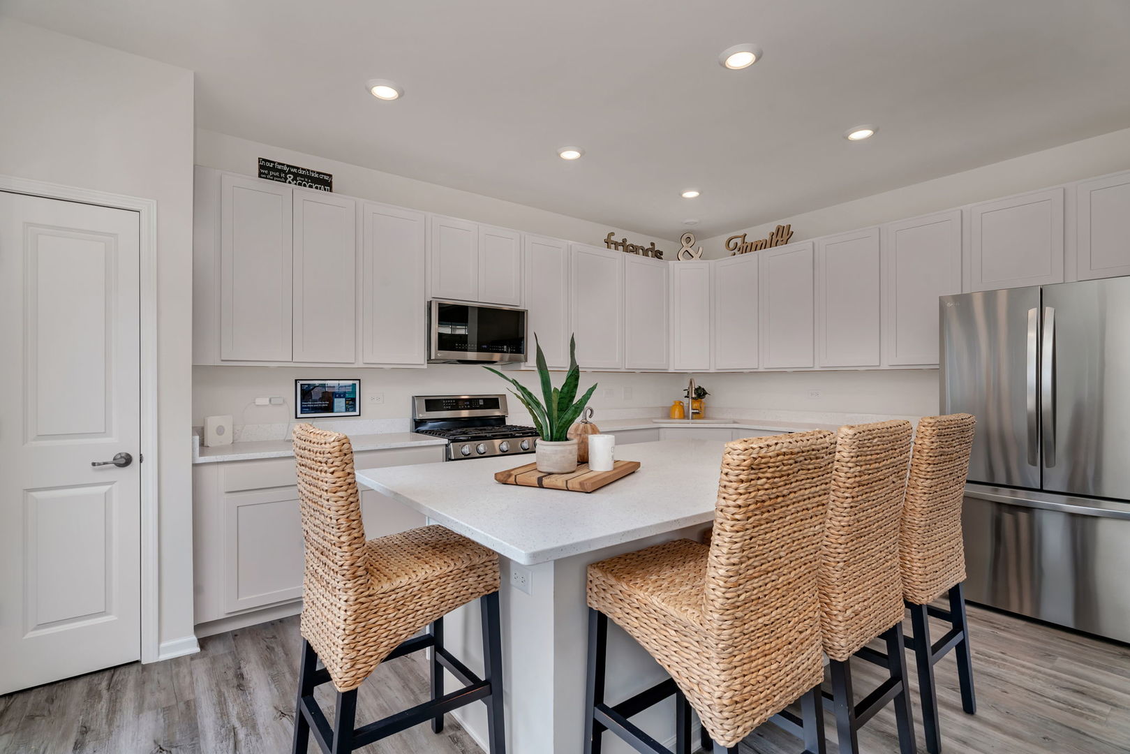 2108 Pembridge Lane, Joliet, IL 60431