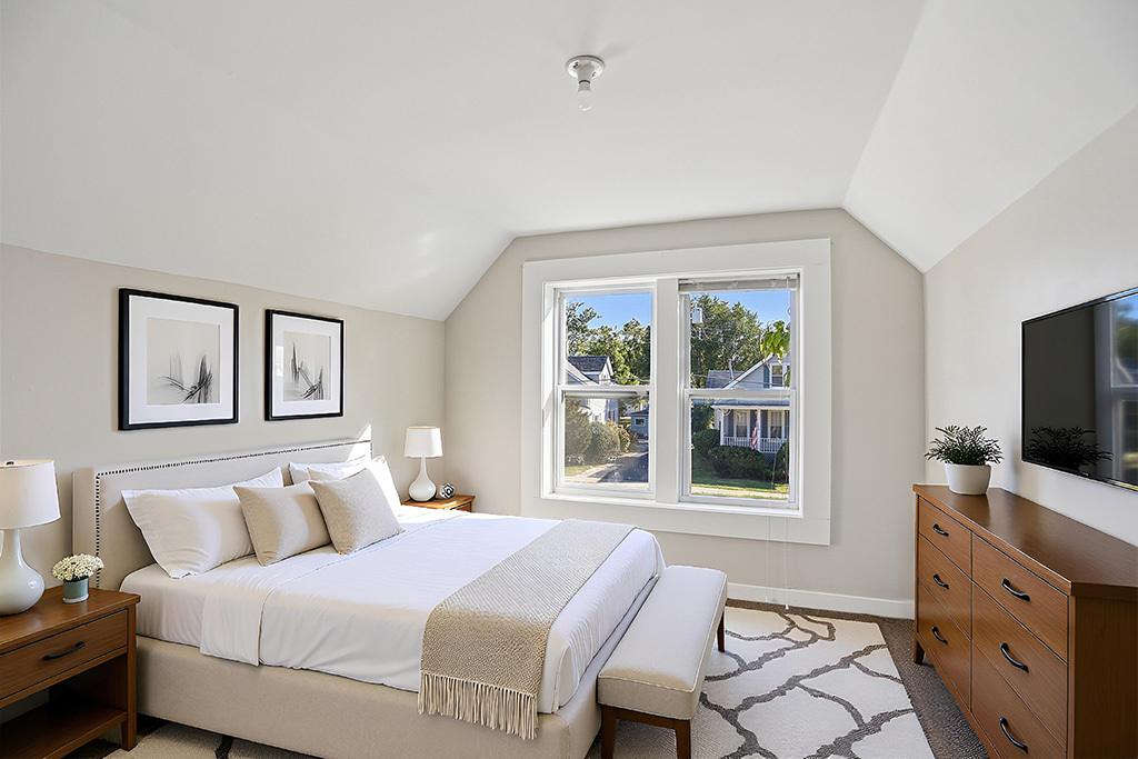 906 State Street, Lemont, IL 60439