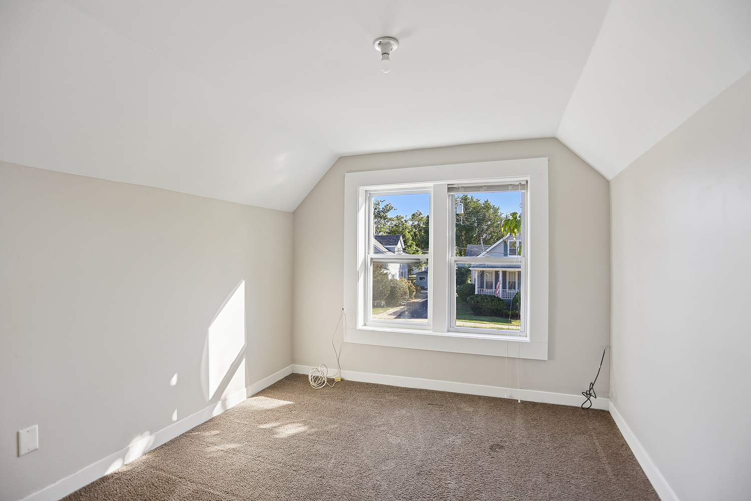 906 State Street, Lemont, IL 60439