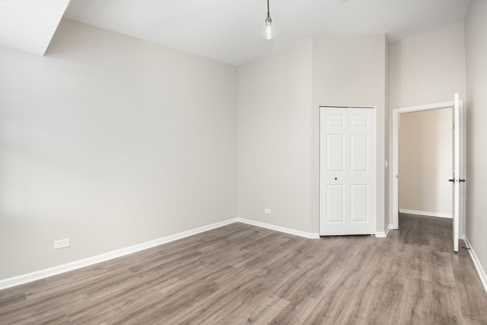 734 N Gary Avenue #210, Carol Stream, IL 60188