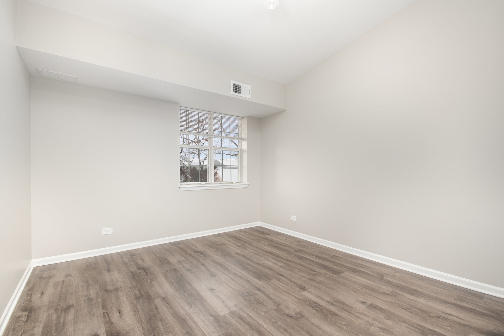 734 N Gary Avenue #210, Carol Stream, IL 60188