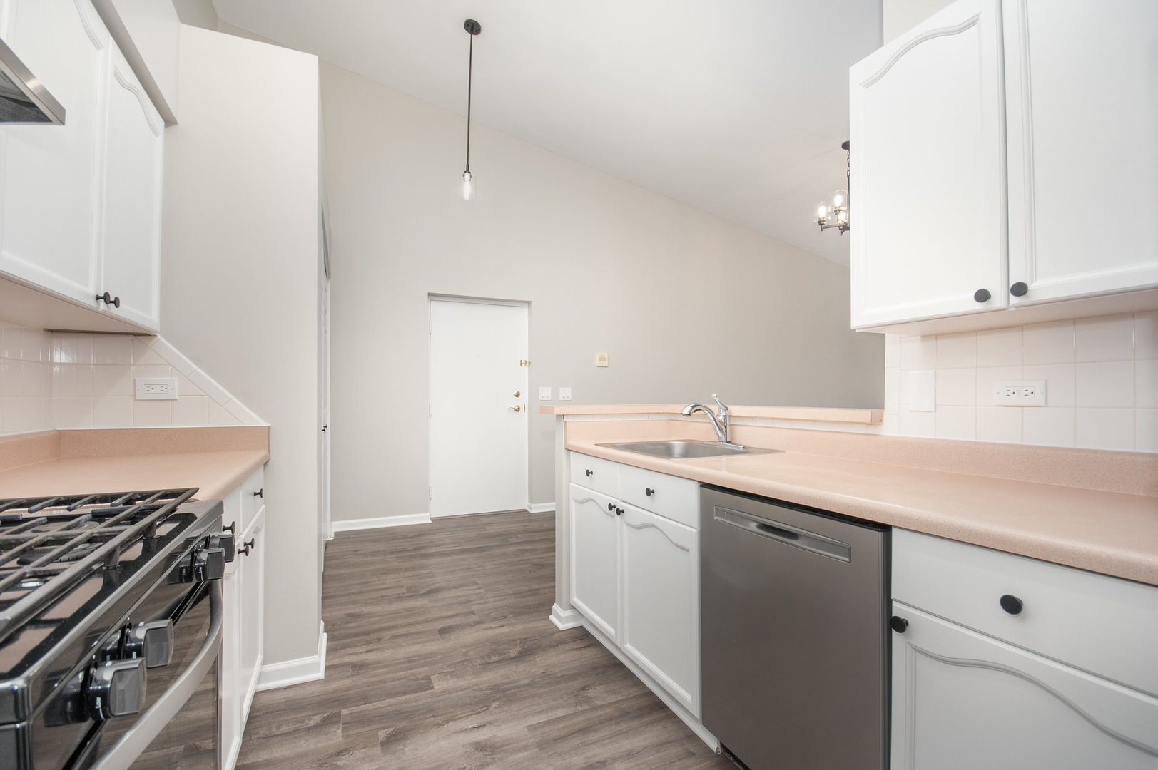 734 N Gary Avenue #210, Carol Stream, IL 60188