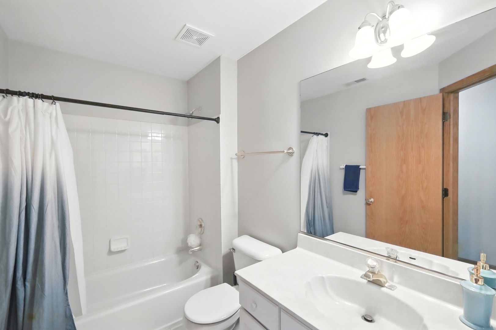 1449 Whitespire Court, Naperville, IL 60565