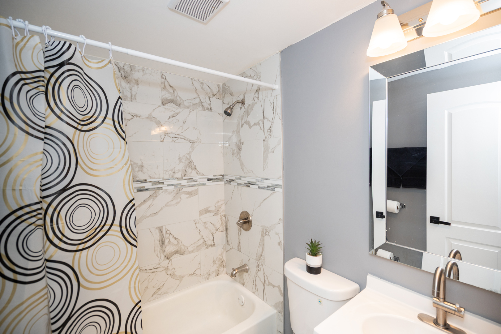 16551 Plymouth Drive, Markham, IL 60428