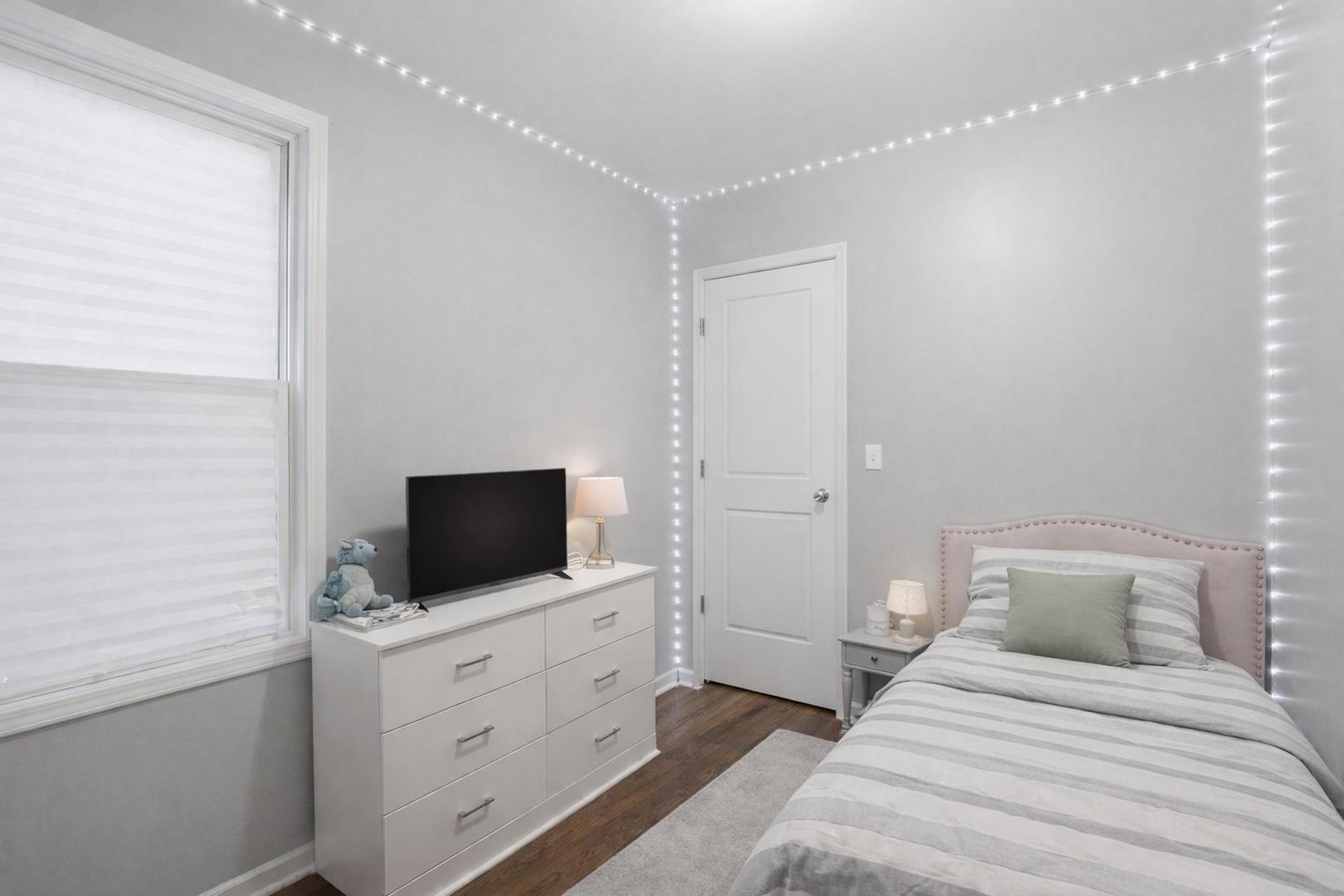 7118 S Indiana Avenue, Chicago, IL 60619