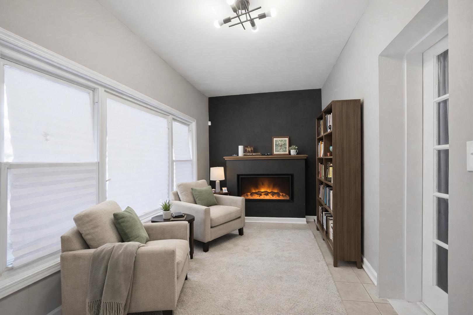 7118 S Indiana Avenue, Chicago, IL 60619