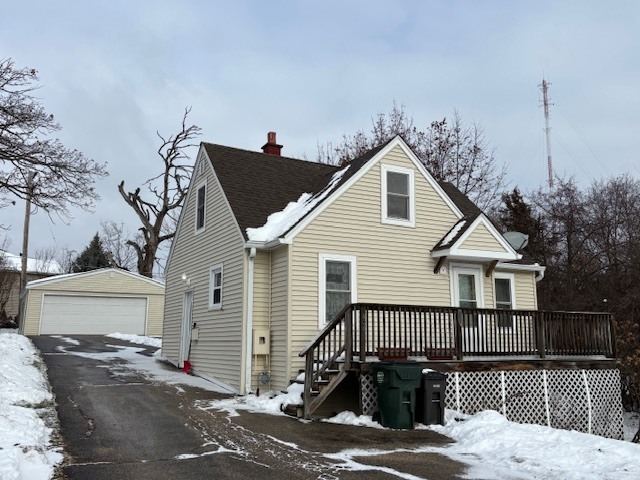 608 Mohawk Drive, Round Lake Heights, IL 60073