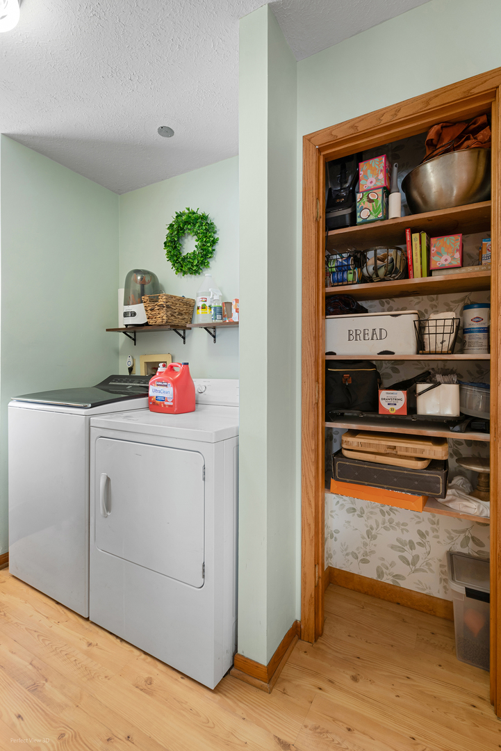 32209 N 1500 East Road, Blackstone, IL 61313