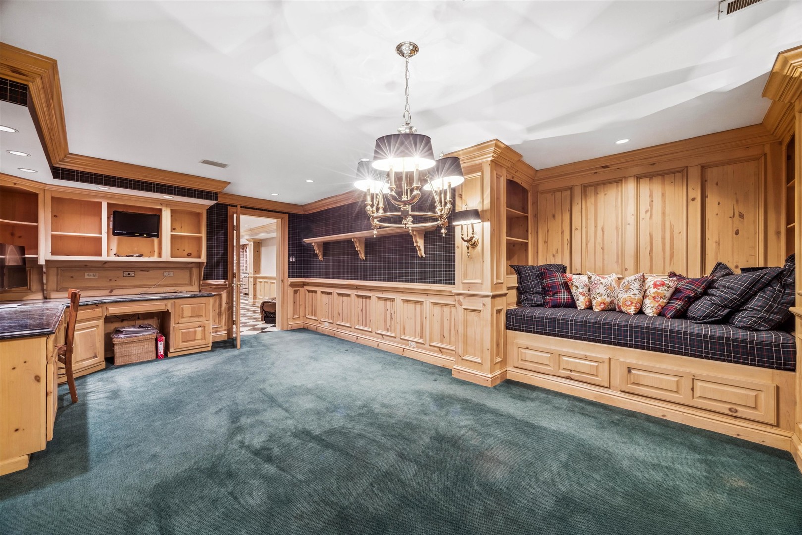 2266 Pebble Creek Drive, Lisle, IL 60532