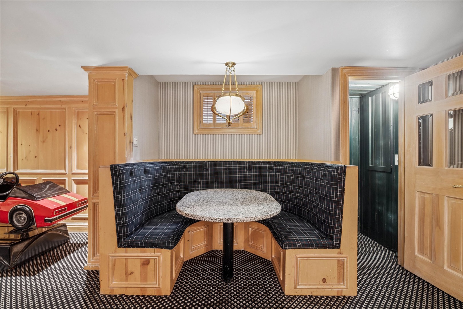 2266 Pebble Creek Drive, Lisle, IL 60532